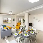 Mackenzie Beachfront Eftyhia 아파트 라르나카