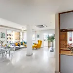 아파트 Mackenzie Beachfront Eftyhia