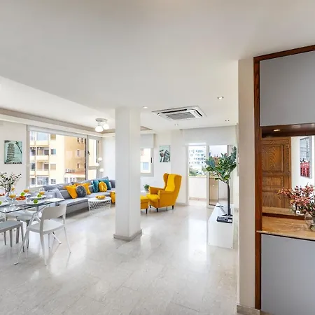 Апартаменти Mackenzie Beachfront Eftyhia