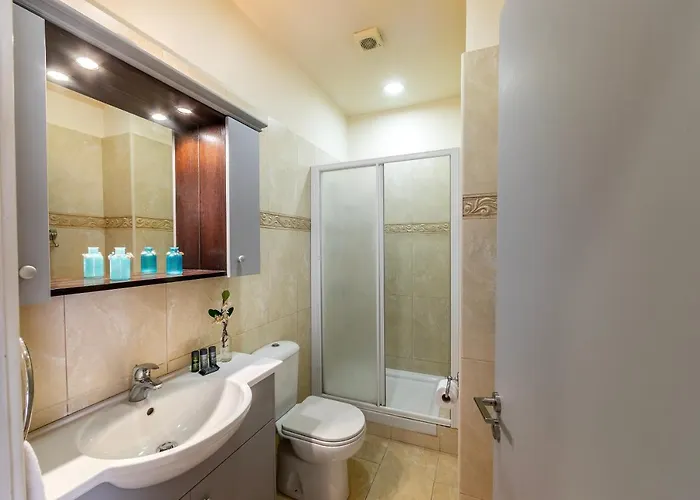 Mackenzie Beachfront Eftyhia *